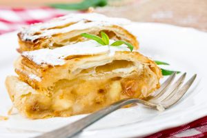 Apfelstrudel, Mehlspeise, Süßes